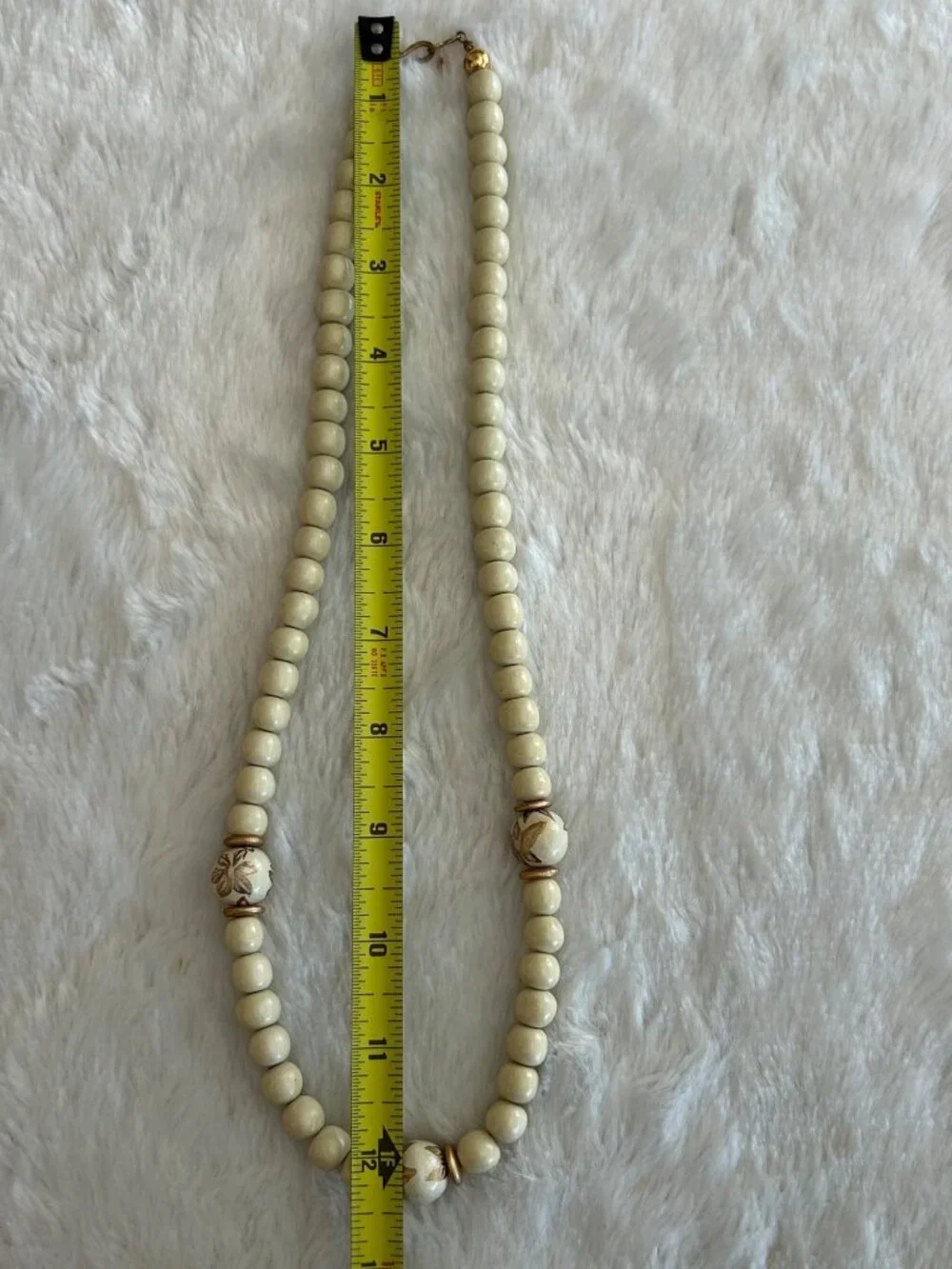 Vintage 80's Wood Bead‎ Beige Beaded Necklace Floral & Gold Accents